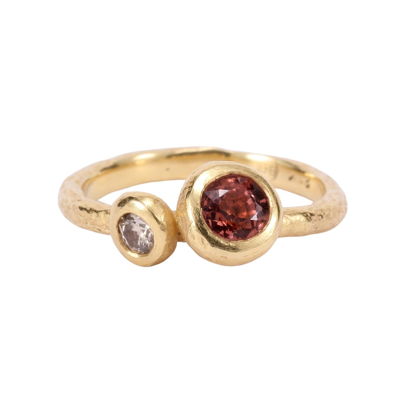 Front-facing view of Diane ring by Betsy Barron in 18k yellow gold