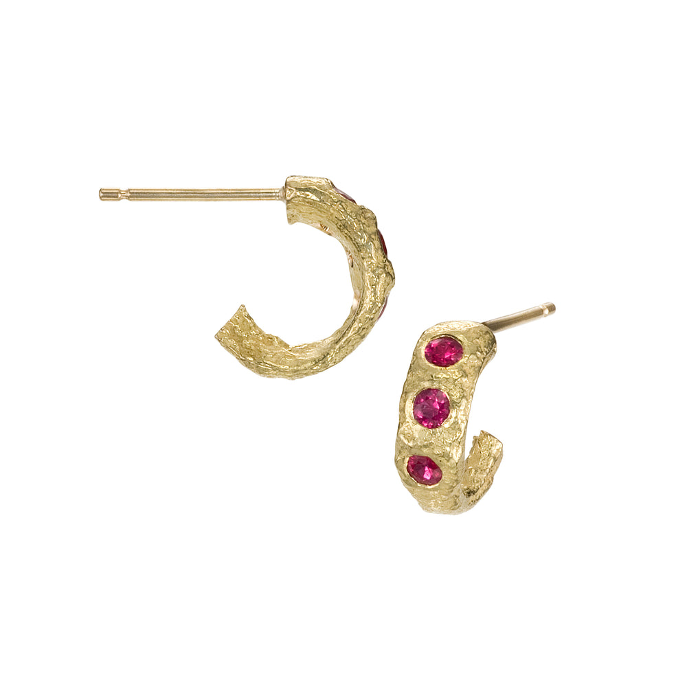 Small Molten Hoops in 18k yellow gold with rubies