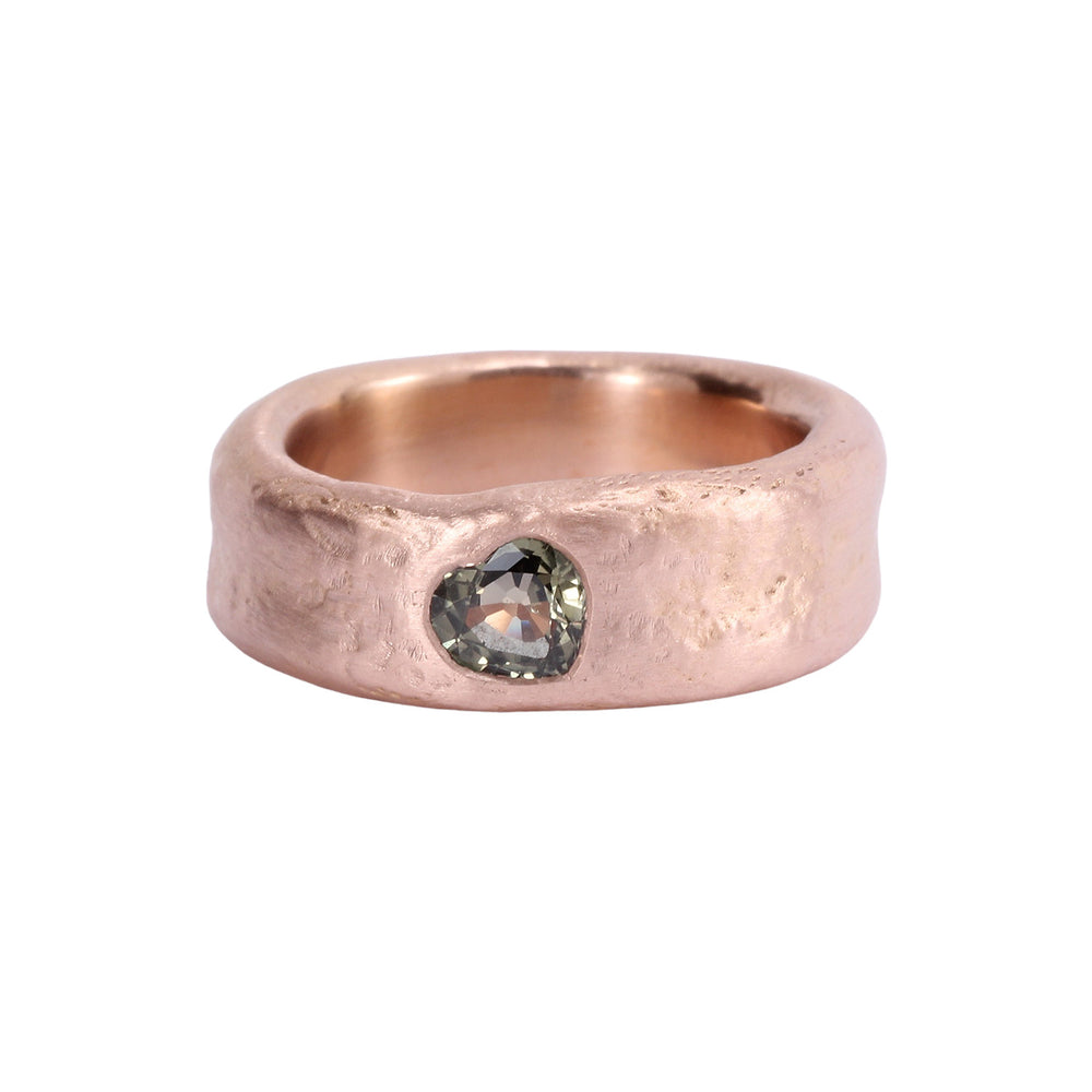 
                      
                        Front-facing view of Perry band in rose gold with heart shaped color change sapphire by Betsy Barron Jewellery
                      
                    